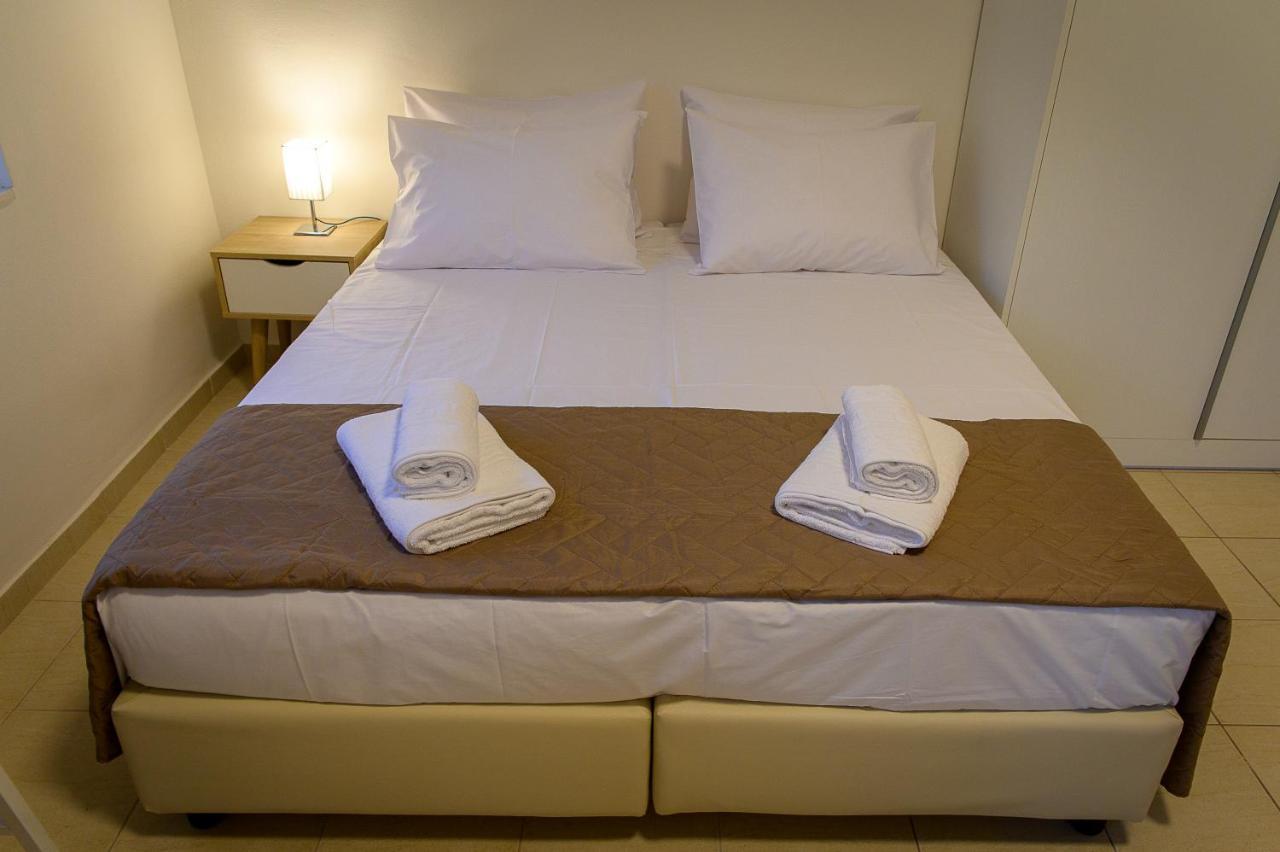 Uni Island - City Center Suites 이라클리온 외부 사진